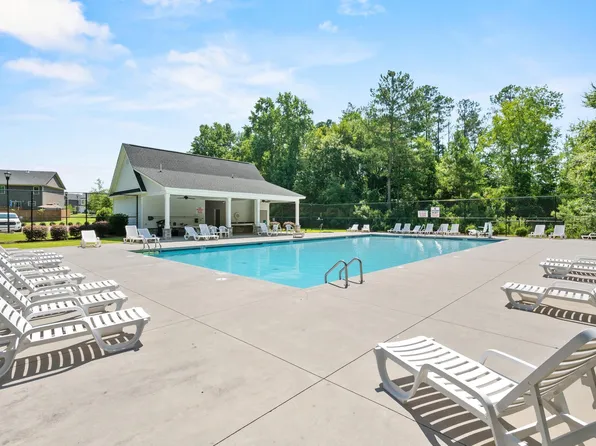 460 Walking Ln, Lexington, SC 29073