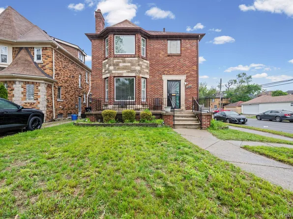 17500 Pennington Dr, Detroit, MI 48221