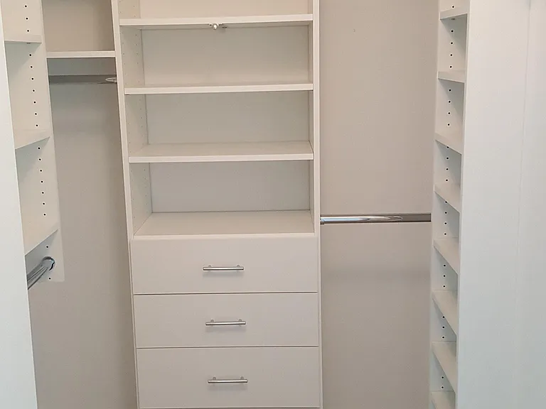 1400 Hudson St #609 — Photo 8