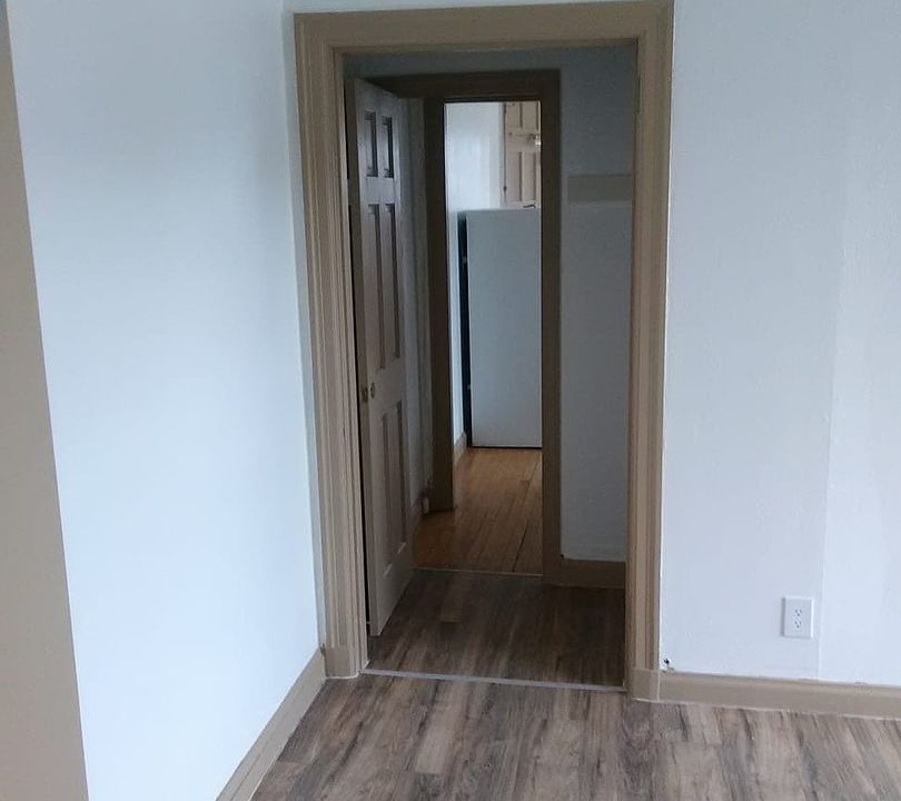 Harris Hotel 25 Hartford St Rumford ME Zillow