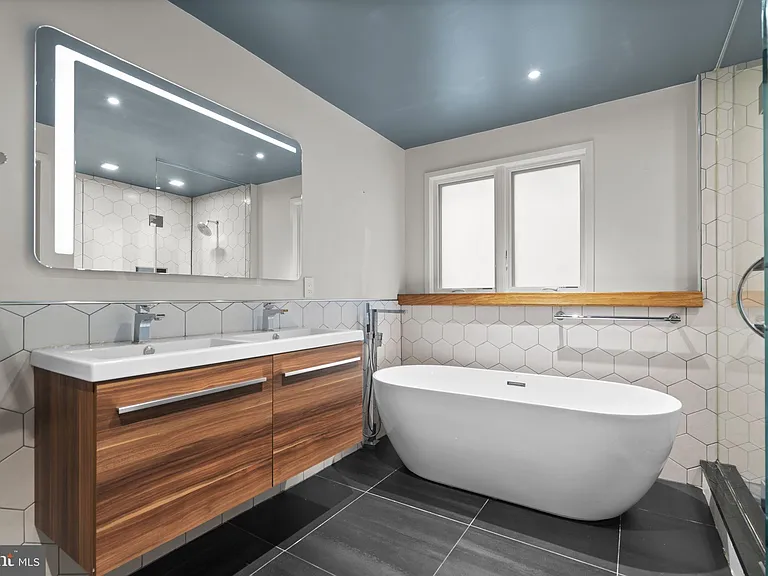 5517 Mohican Rd — Photo 34