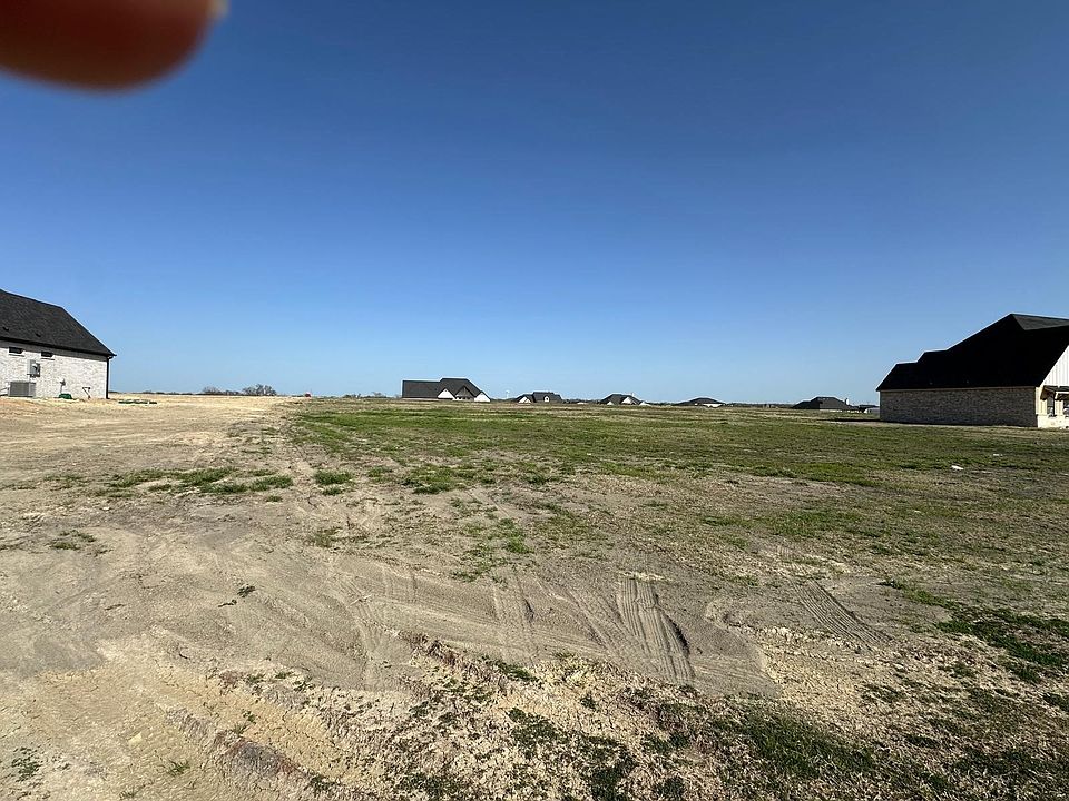 1st image of 30 Carter Dr