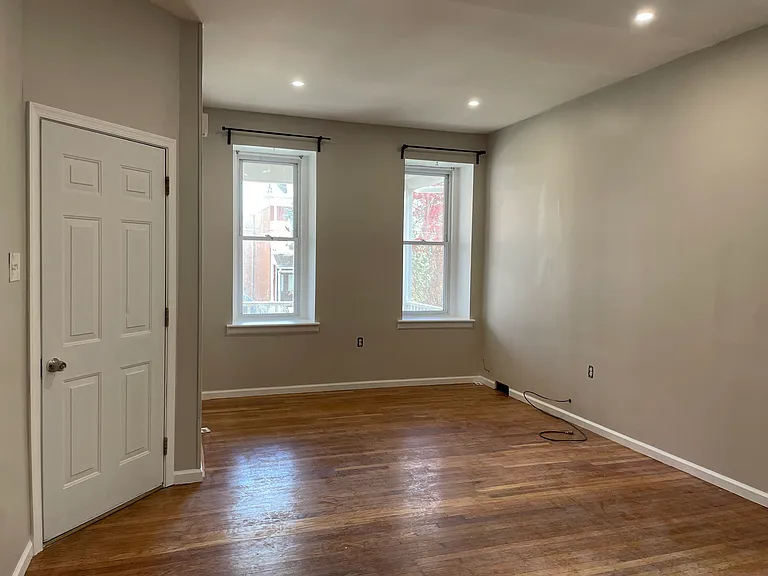 211 Sumac St #1 — Photo 5