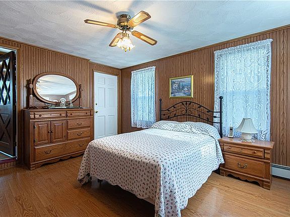 5th image of 80 Hazelwood Ave