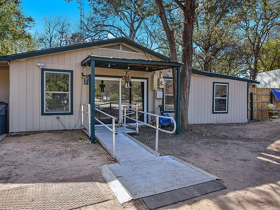 3rd image of 30 Applecross Ln