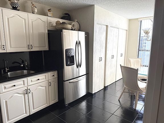 4th image of 7564 Regency Lake Drive #702