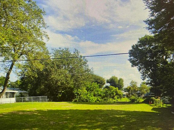 3rd image of 3109 SE 23rd Street