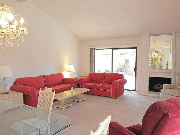 4th image of 1135 Cabrillo Park Dr