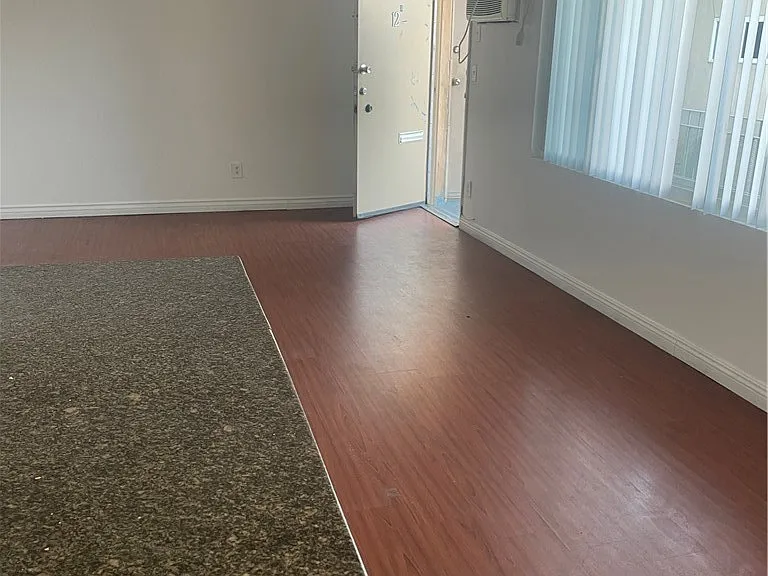 15900 Vanowen St #12A — Photo 2