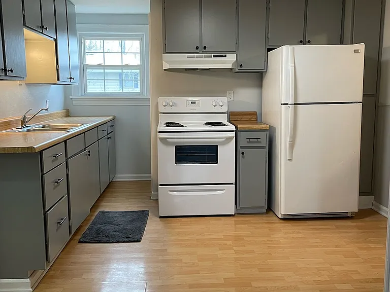 231 N Spring Grove St #3 — Photo 3