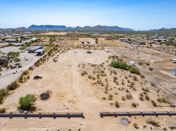 29252 N BRYCE Trail #2, San Tan Valley, AZ 85144