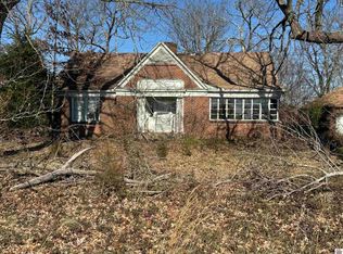 8260 State Route 94 W, Murray, KY 42071