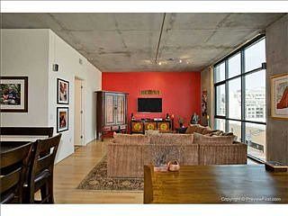 2nd image of 527 10th Ave Unit 404