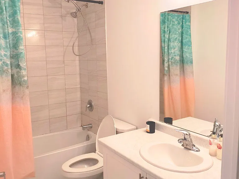 460 Dundas St E #117 — Photo 11