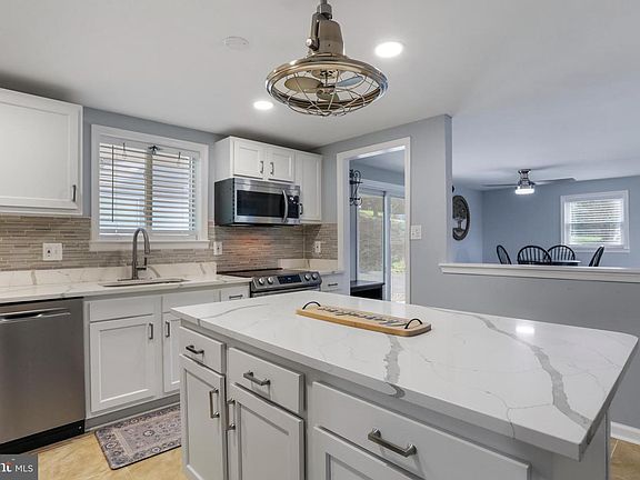 4th image of 14121 Ritchie Rd