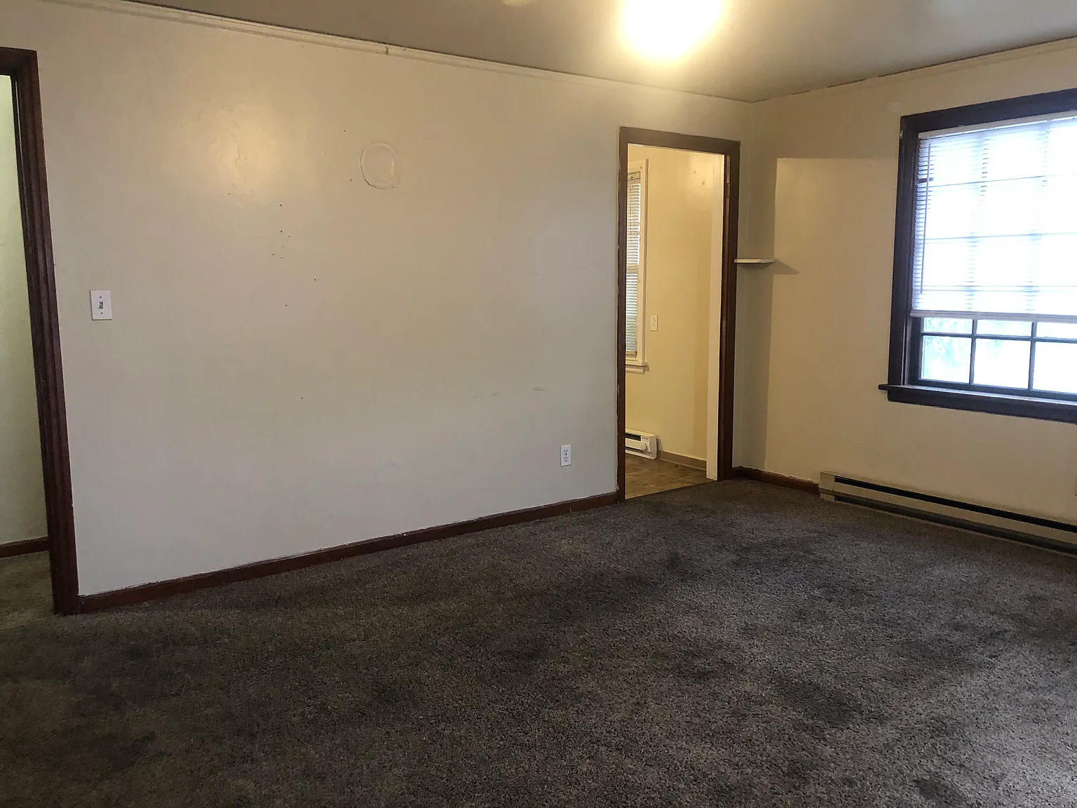 2 bed, 650 sqft, $1,100 — Photo 3