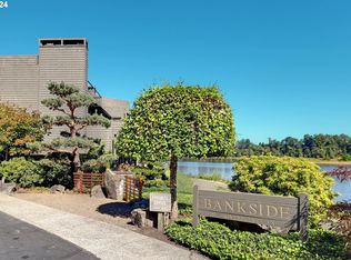 5758 S Riverpoint Ln, Portland, OR 97239