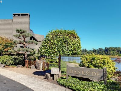 5758 S Riverpoint Ln, Portland, OR, 97239