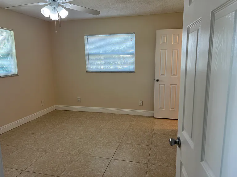 2052 SE Jackson St — Photo 20