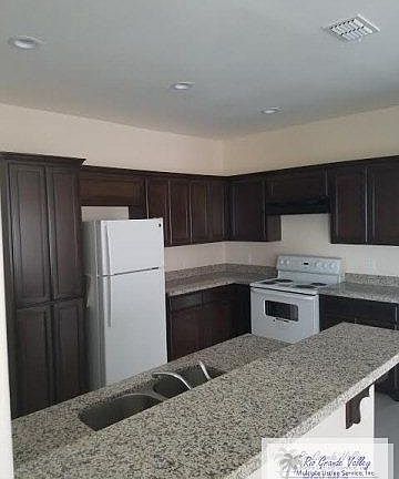 3rd image of 1114 Escondido Ln E APT B