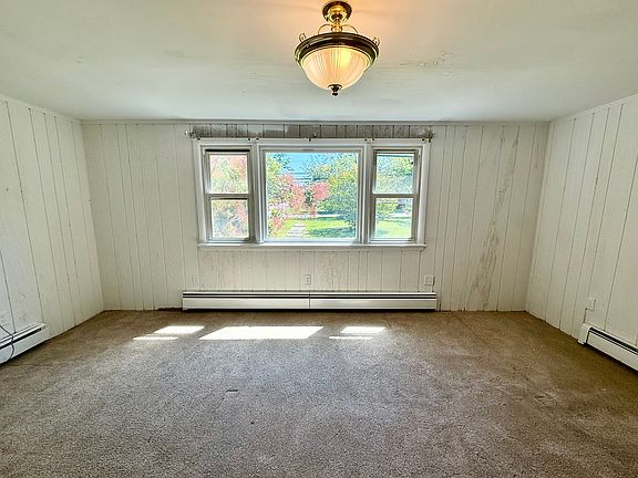 5th image of 305 Saint Marys Ave