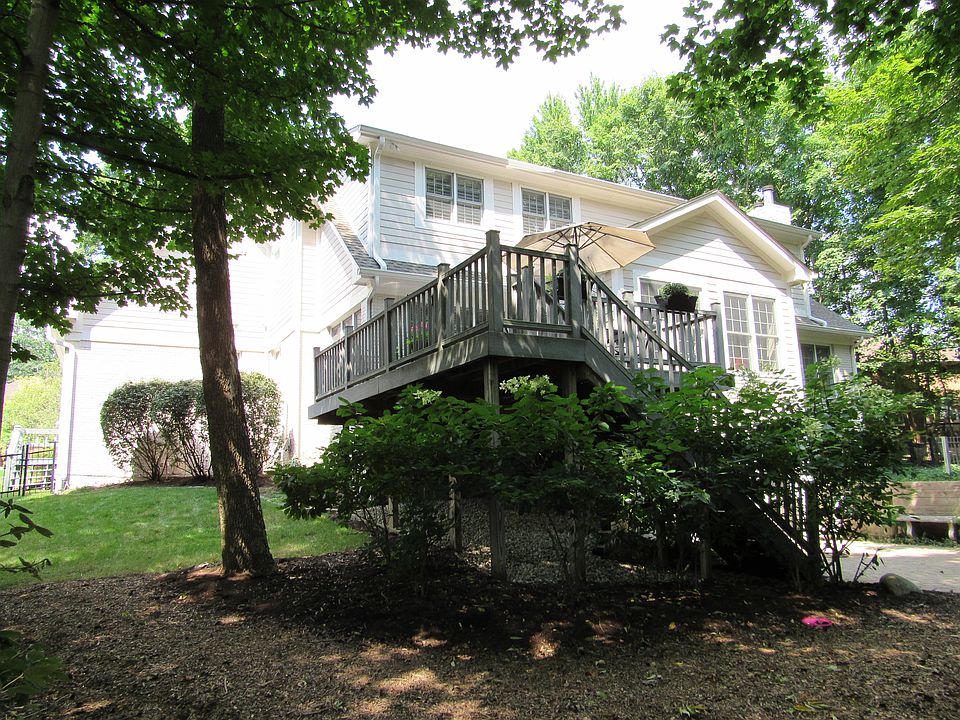 1st image of 11237 Woods Bay Ln