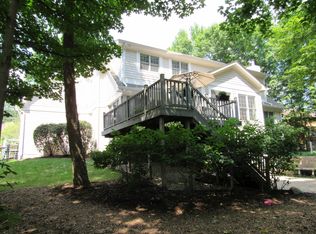 11237 Woods Bay Ln, Indianapolis, IN