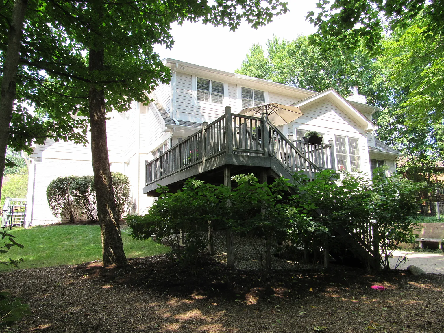 11237 Woods Bay Ln photo 1