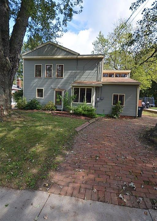 1st image of 897 Shoshone Ave
