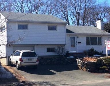 24 Maple St, Marblehead, MA, 01945