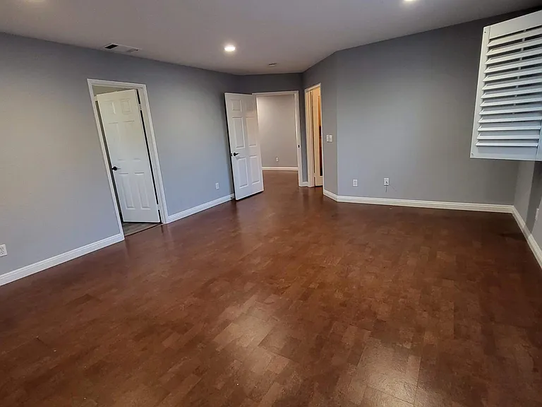 8 Tyler Pl — Photo 18