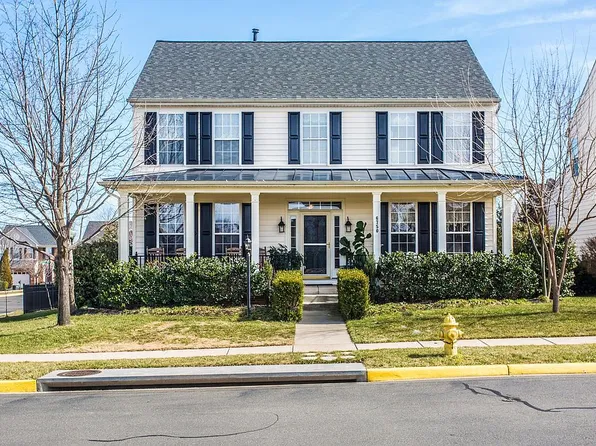 6750 Calthorpe Pl, Gainesville, VA 20155