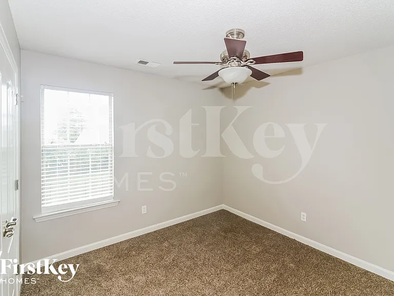 11626 Millwind Dr — Photo 12