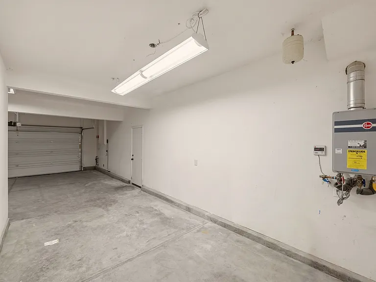 10828 Portofino Ln — Photo 46