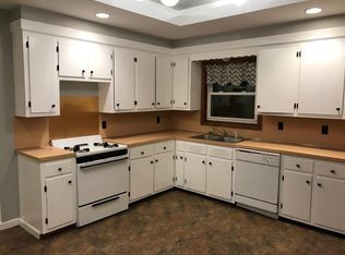 50 Mount Hope Ave, Bristol, RI 02809