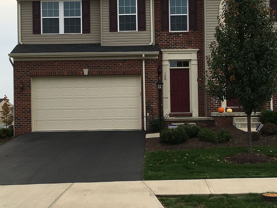 End unit front of house 