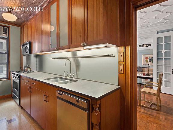 3rd image of 828 7th Ave #4E