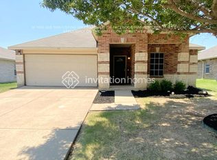 713 Wrigley Dr, Burleson, TX 76028