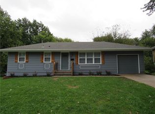 116 NW 2nd St, Blue Springs, MO 64014