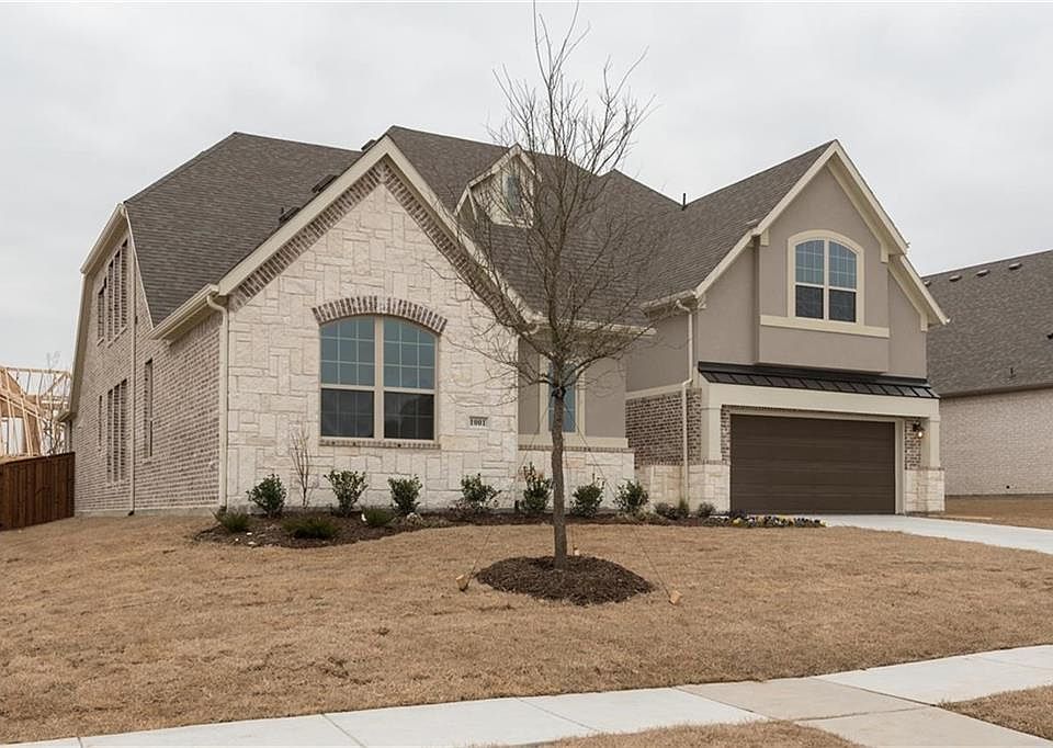 1st image of 1001 Caney Creek Ln