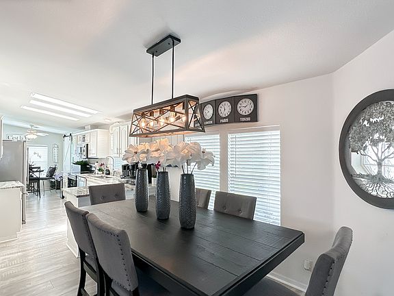 4th image of 913 Lietzke Ln #2896