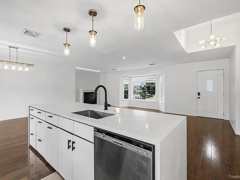 38 Birchwood Park Dr — Photo 7