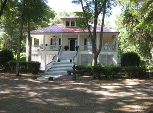 8907 Palmetto Rd, Edisto Island, SC 29438