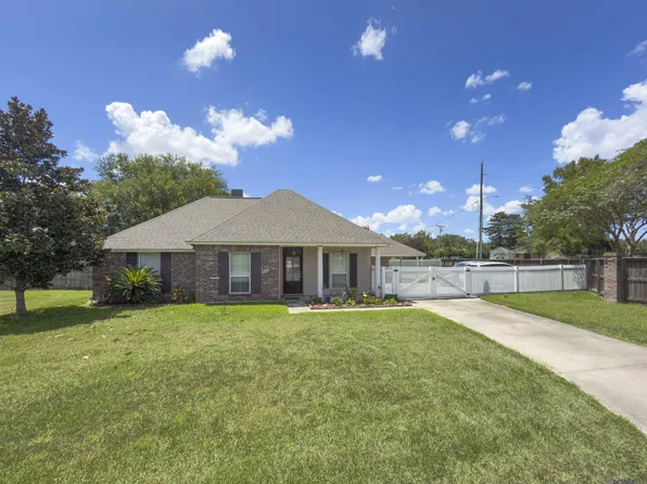 18116 Lake Indigo Dr, Baton Rouge, LA 70817