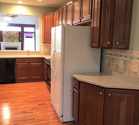 4th image of 654 Terrace Hill Trl