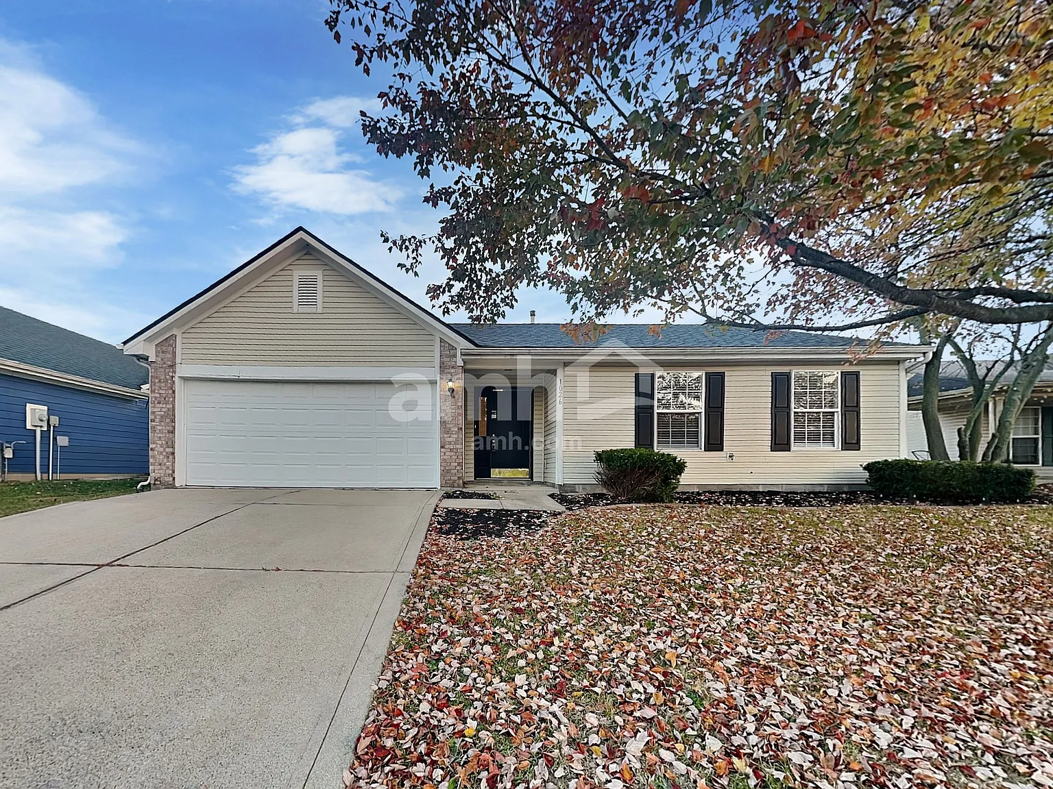 3 bed, 2.0 bath, 1255 sqft, $1,705 — Photo 1