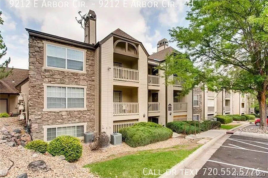 9212 E Arbor Cir #H