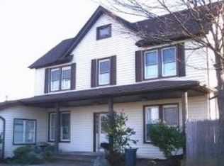 984 Fulton St, Farmingdale, NY 11735