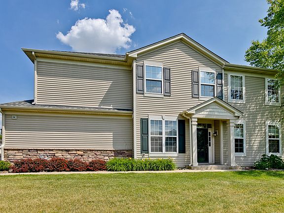 2nd image of 540 Gunnison Ct