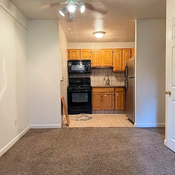 49 Sumner St #4 — Photo 4